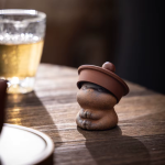 Teetier aus Keramik für Gongfu-Tee