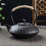 Tetsubin-Teekanne aus Gusseisen 900 ml
