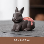 Tierisches Teetier aus violetter Tonerde — Sitzender Hase