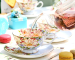 Vintage-Teetasse mit Untertasse aus Knochenporzellan