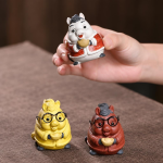 Yixing-Teetier Schwein aus Yixing-Ton